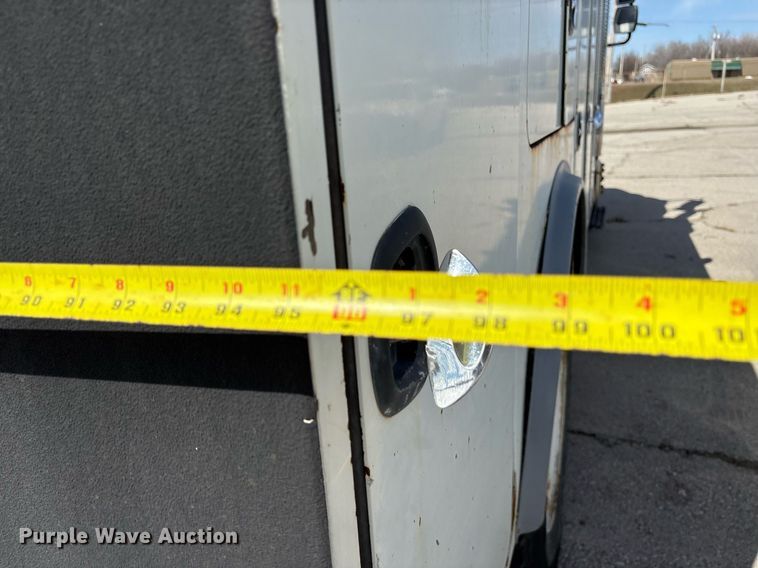 image for item NO9721 2010 International 7400 utility / service truck