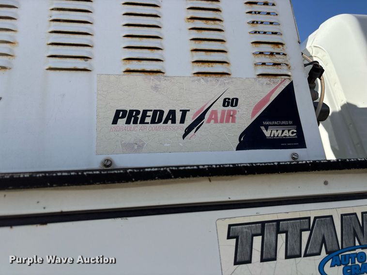 image for item NO9721 2010 International 7400 utility / service truck