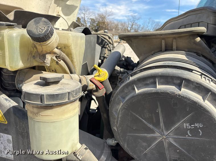 image for item NO9721 2010 International 7400 utility / service truck