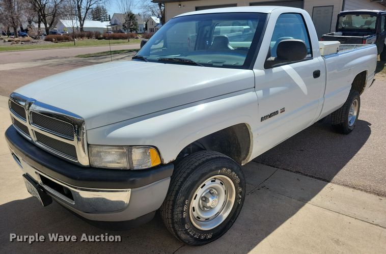 image for item NV9770 1999 Dodge Ram 1500 pickup truck