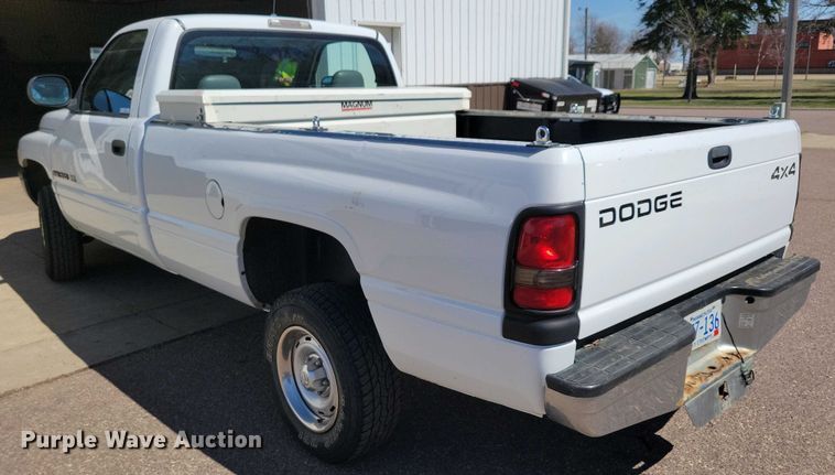 image for item NV9770 1999 Dodge Ram 1500 pickup truck