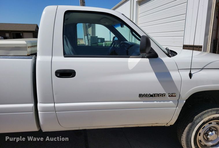 image for item NV9770 1999 Dodge Ram 1500 pickup truck