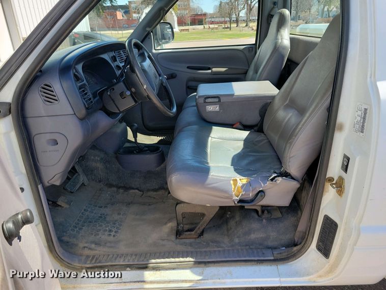 image for item NV9770 1999 Dodge Ram 1500 pickup truck