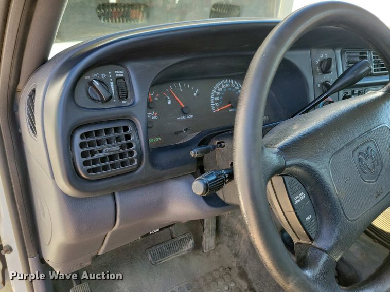 image for item NV9770 1999 Dodge Ram 1500 pickup truck