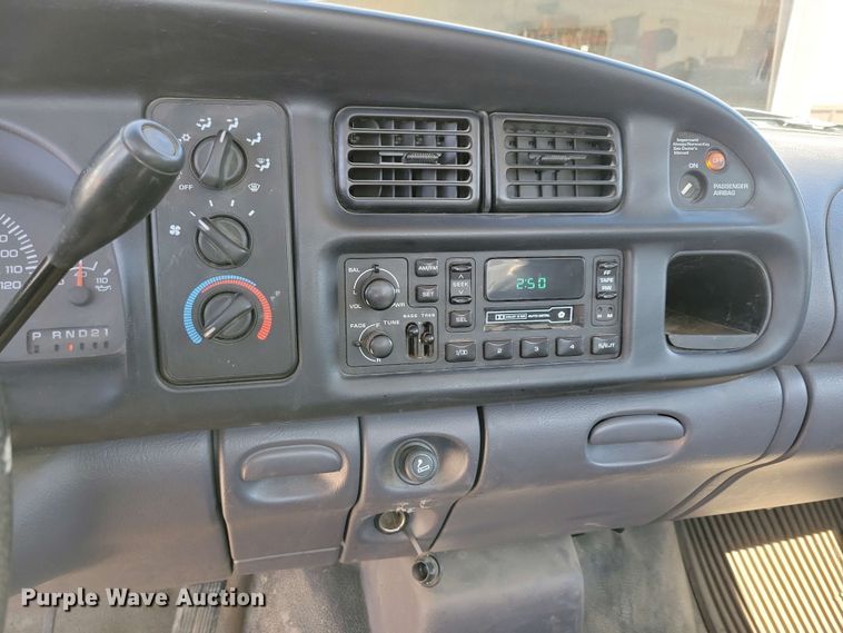 image for item NV9770 1999 Dodge Ram 1500 pickup truck