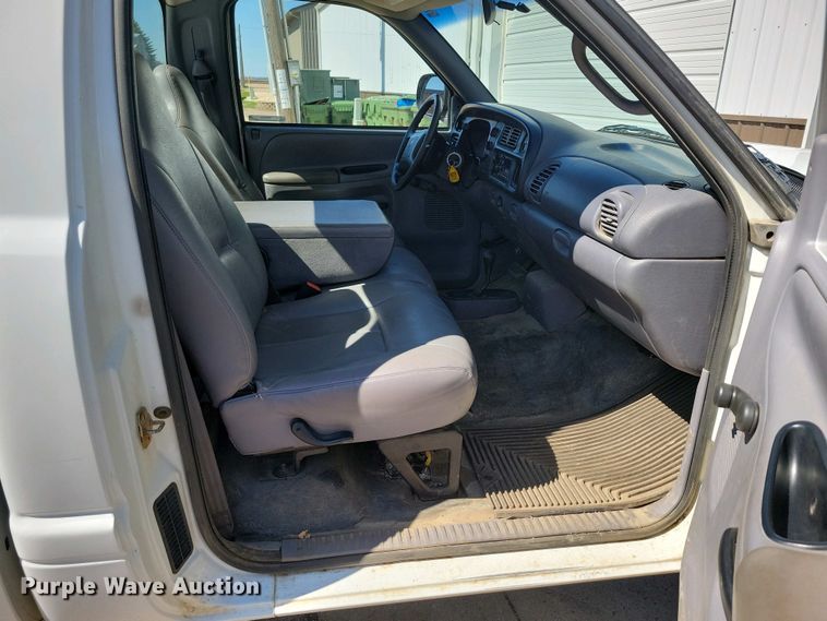 image for item NV9770 1999 Dodge Ram 1500 pickup truck