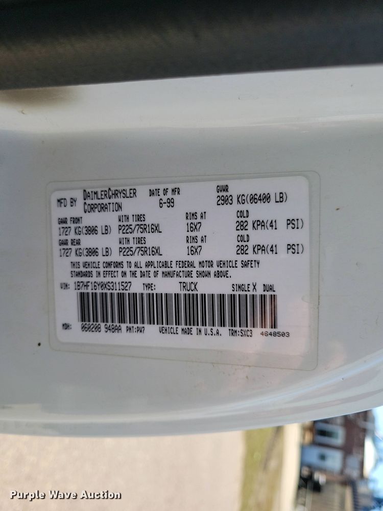 image for item NV9770 1999 Dodge Ram 1500 pickup truck