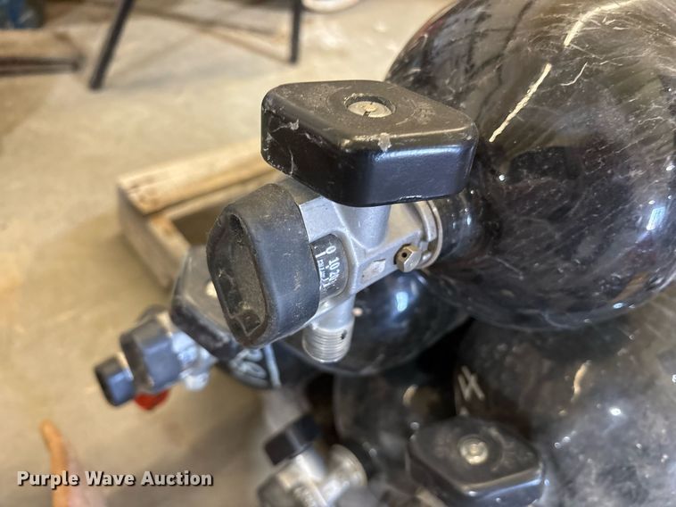 image for item OB9433 (17) Interspiro SCBA tanks