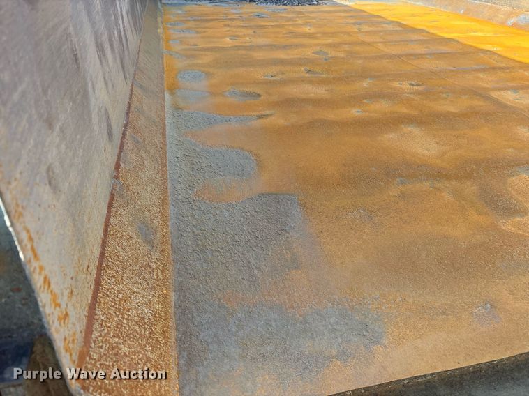 image for item OB9628 2017 International 7600 dump truck