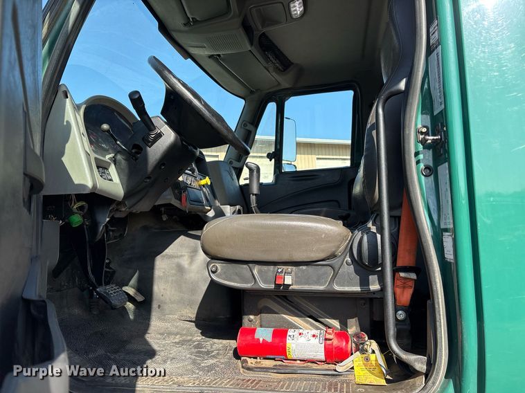 image for item OB9628 2017 International 7600 dump truck