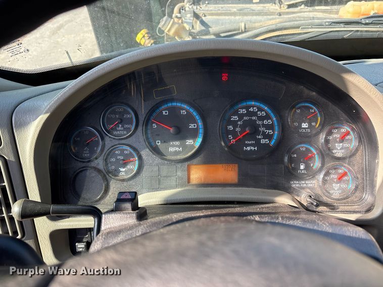 image for item OB9628 2017 International 7600 dump truck