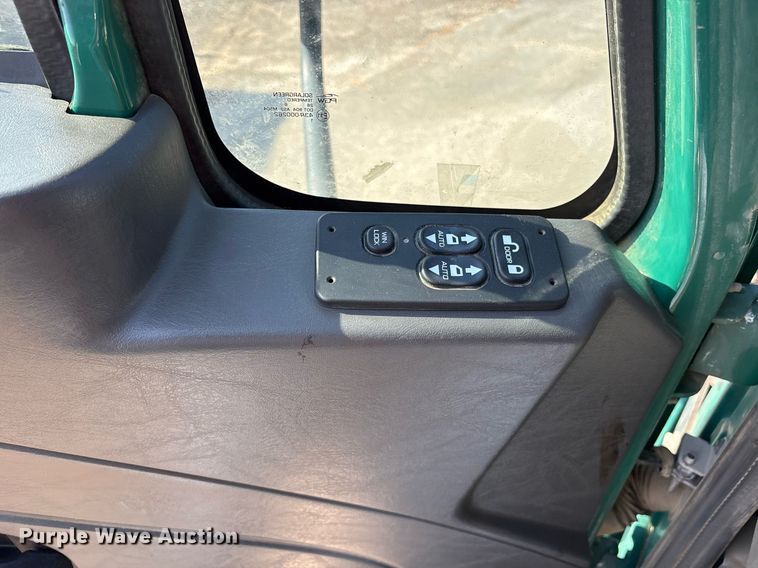 image for item OB9628 2017 International 7600 dump truck