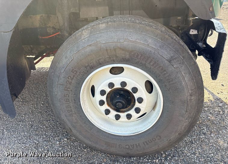 image for item OB9628 2017 International 7600 dump truck