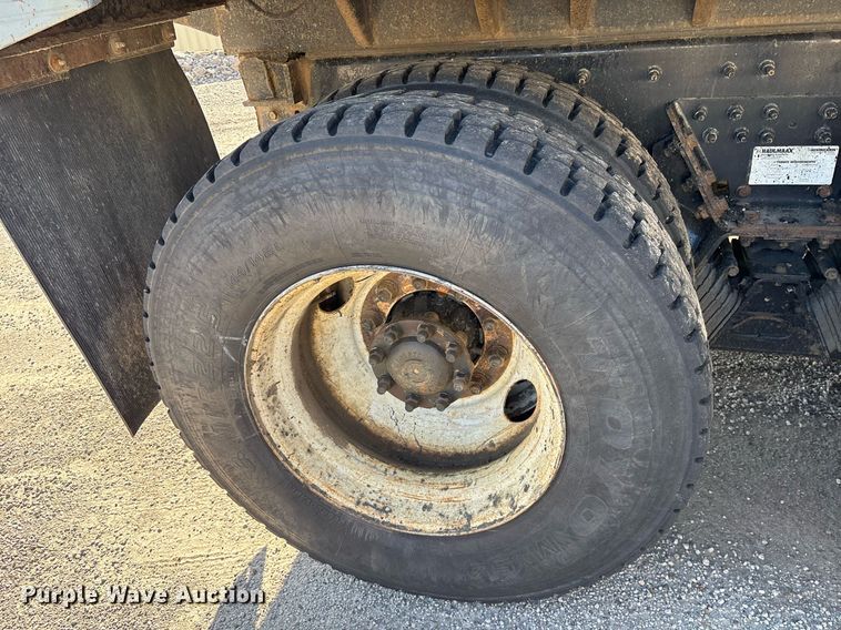 image for item OB9628 2017 International 7600 dump truck