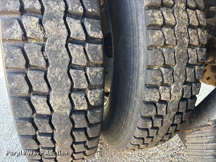 image for item OB9628 2017 International 7600 dump truck