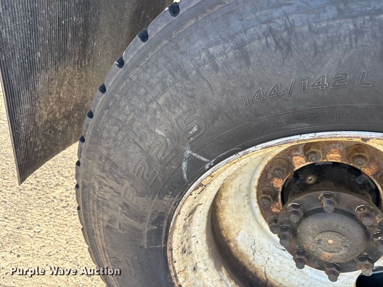 image for item OB9628 2017 International 7600 dump truck