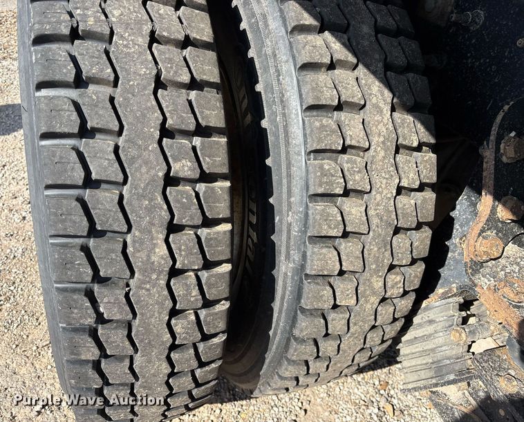 image for item OB9628 2017 International 7600 dump truck