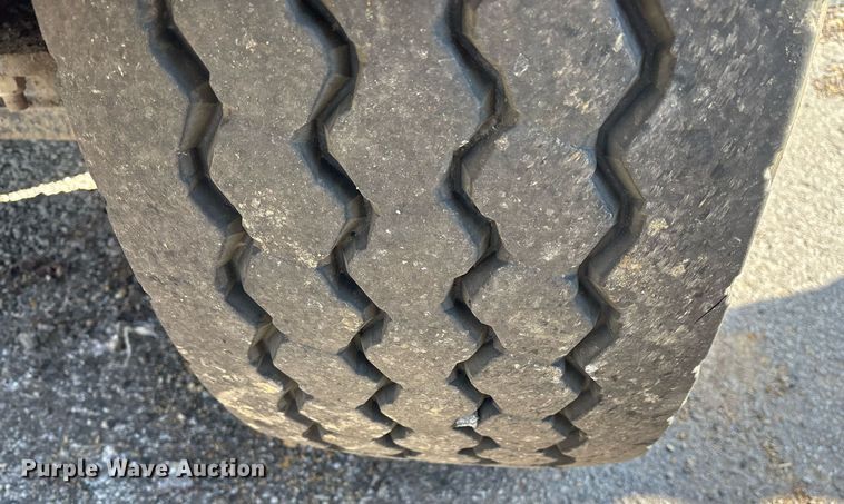 image for item OB9628 2017 International 7600 dump truck