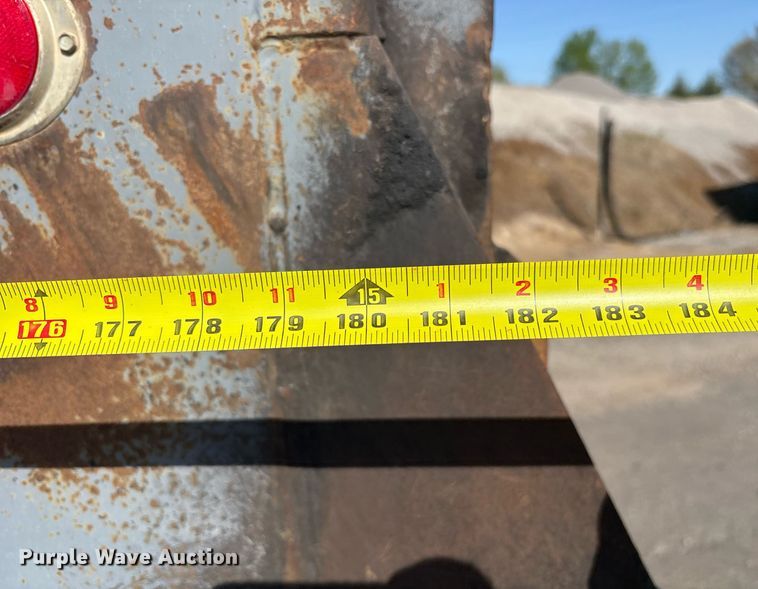 image for item OB9629 2016 International 7600 dump truck