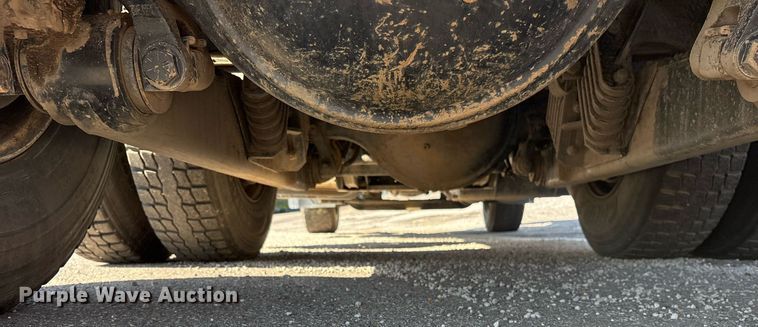 image for item OB9629 2016 International 7600 dump truck