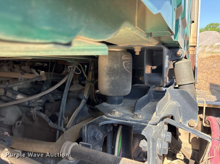 image for item OB9629 2016 International 7600 dump truck