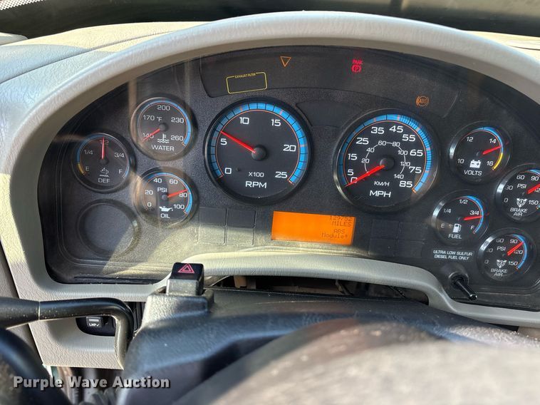 image for item OB9629 2016 International 7600 dump truck