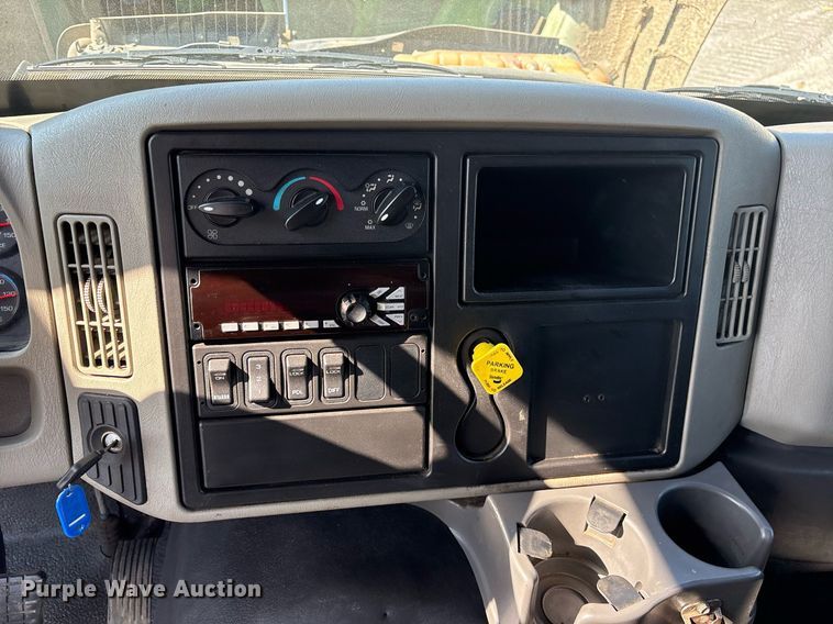 image for item OB9629 2016 International 7600 dump truck