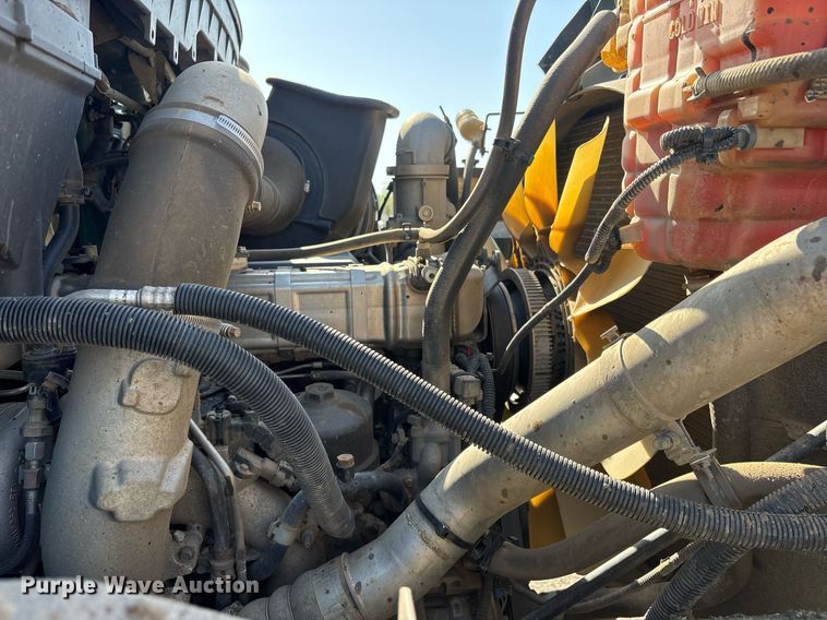 image for item OB9629 2016 International 7600 dump truck