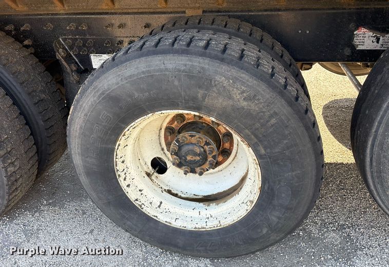 image for item OB9629 2016 International 7600 dump truck