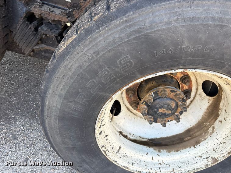 image for item OB9629 2016 International 7600 dump truck