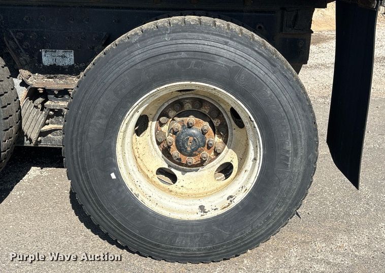 image for item OB9629 2016 International 7600 dump truck