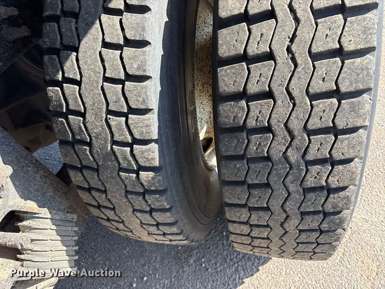 image for item OB9629 2016 International 7600 dump truck