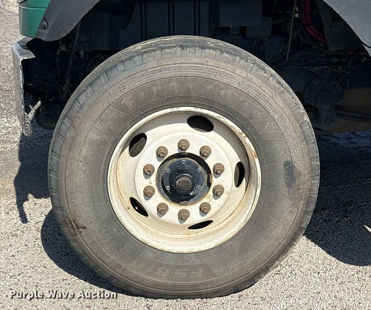 image for item OB9629 2016 International 7600 dump truck