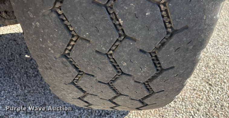 image for item OB9629 2016 International 7600 dump truck