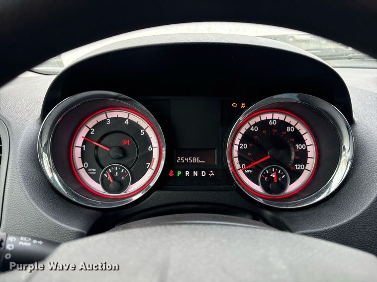 image for item OB9652 2013 Dodge Grand Caravan van