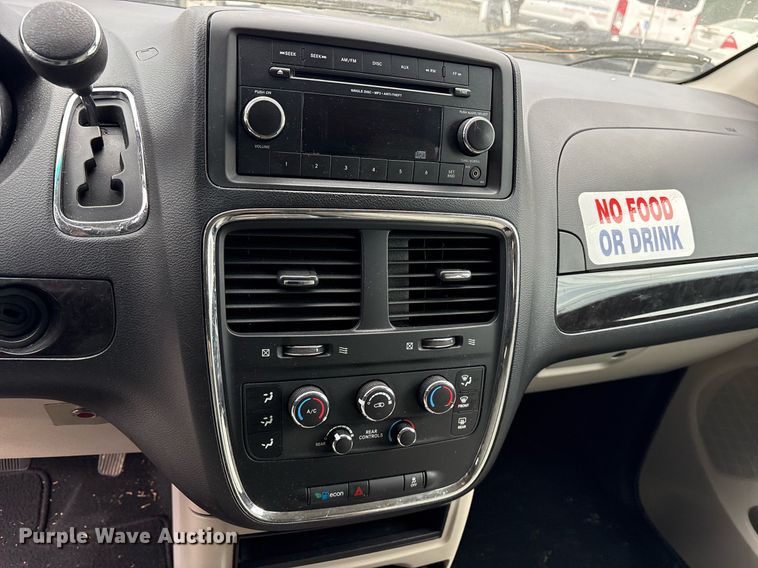 image for item OB9652 2013 Dodge Grand Caravan van