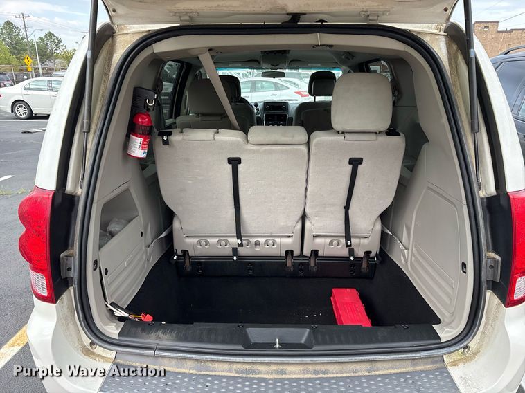 image for item OB9652 2013 Dodge Grand Caravan van