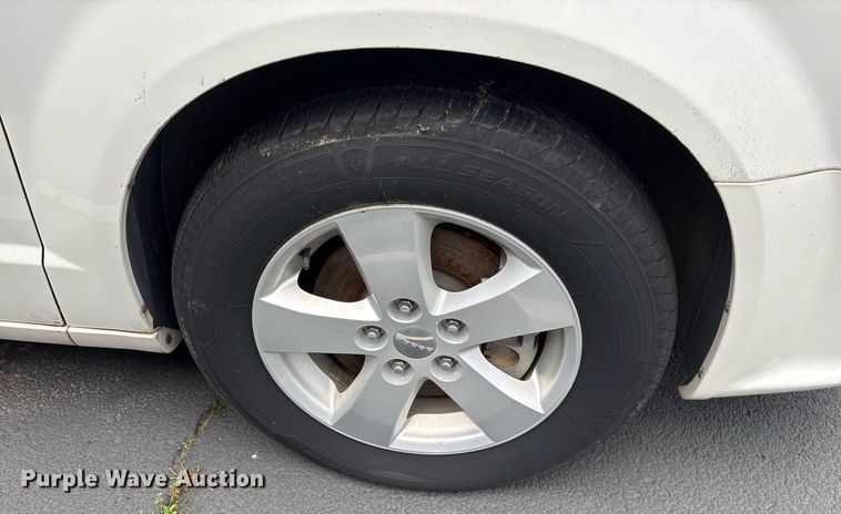 image for item OB9652 2013 Dodge Grand Caravan van