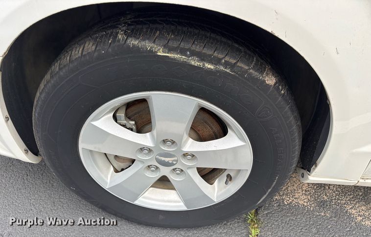 image for item OB9652 2013 Dodge Grand Caravan van