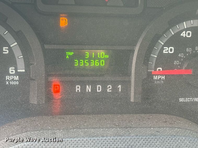 image for item OB9653 2010 Ford E350 Super Duty handicap accessible van