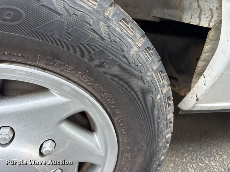 image for item OB9653 2010 Ford E350 Super Duty handicap accessible van