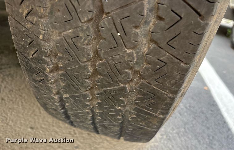 image for item OB9653 2010 Ford E350 Super Duty handicap accessible van