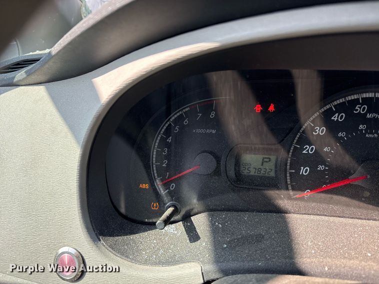 image for item OB9655 2014 Toyota Sienna LE van