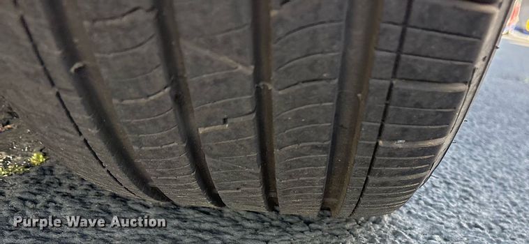 image for item OB9655 2014 Toyota Sienna LE van