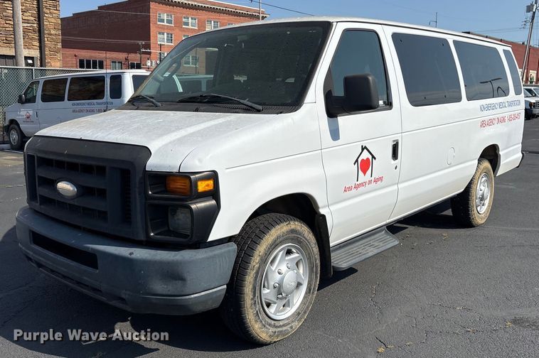 image for item OB9656 2014 Ford E350 Super Duty van