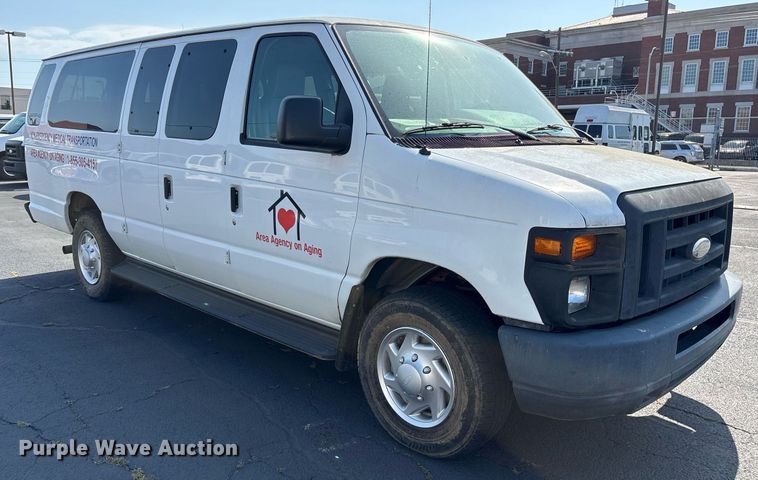 image for item OB9656 2014 Ford E350 Super Duty van