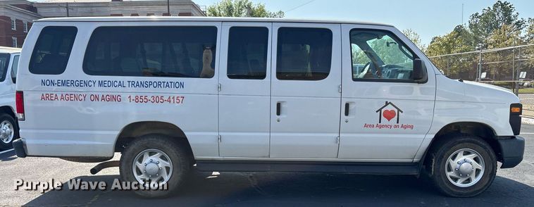 image for item OB9656 2014 Ford E350 Super Duty van
