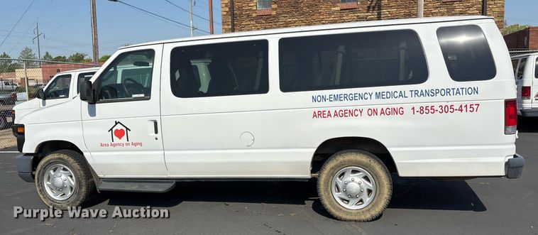 image for item OB9656 2014 Ford E350 Super Duty van