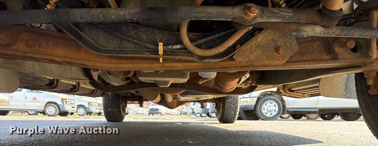 image for item OB9656 2014 Ford E350 Super Duty van