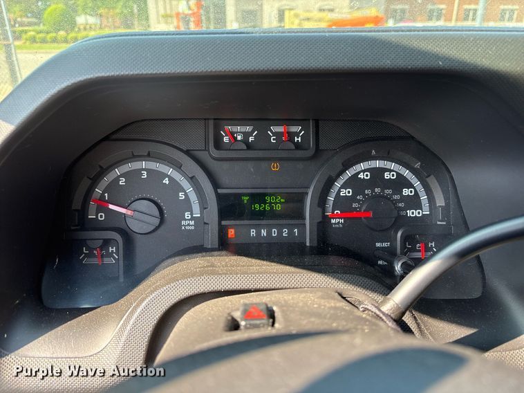 image for item OB9656 2014 Ford E350 Super Duty van